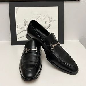 SALVATORE FERRAGAMO - Classic Black “Fenice" Slip On Loafers Men’s Size 11